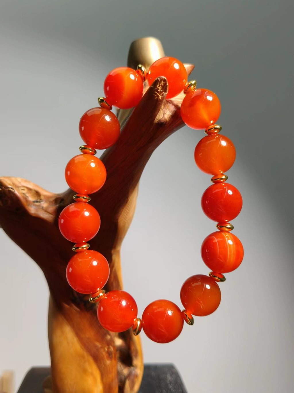 Agate Carnelian With Specer Beads Bracelet 14mm