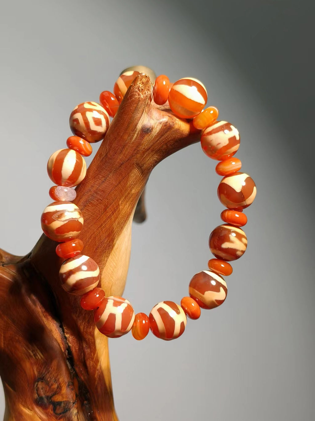 Agate Dzi Beads Red / Black White