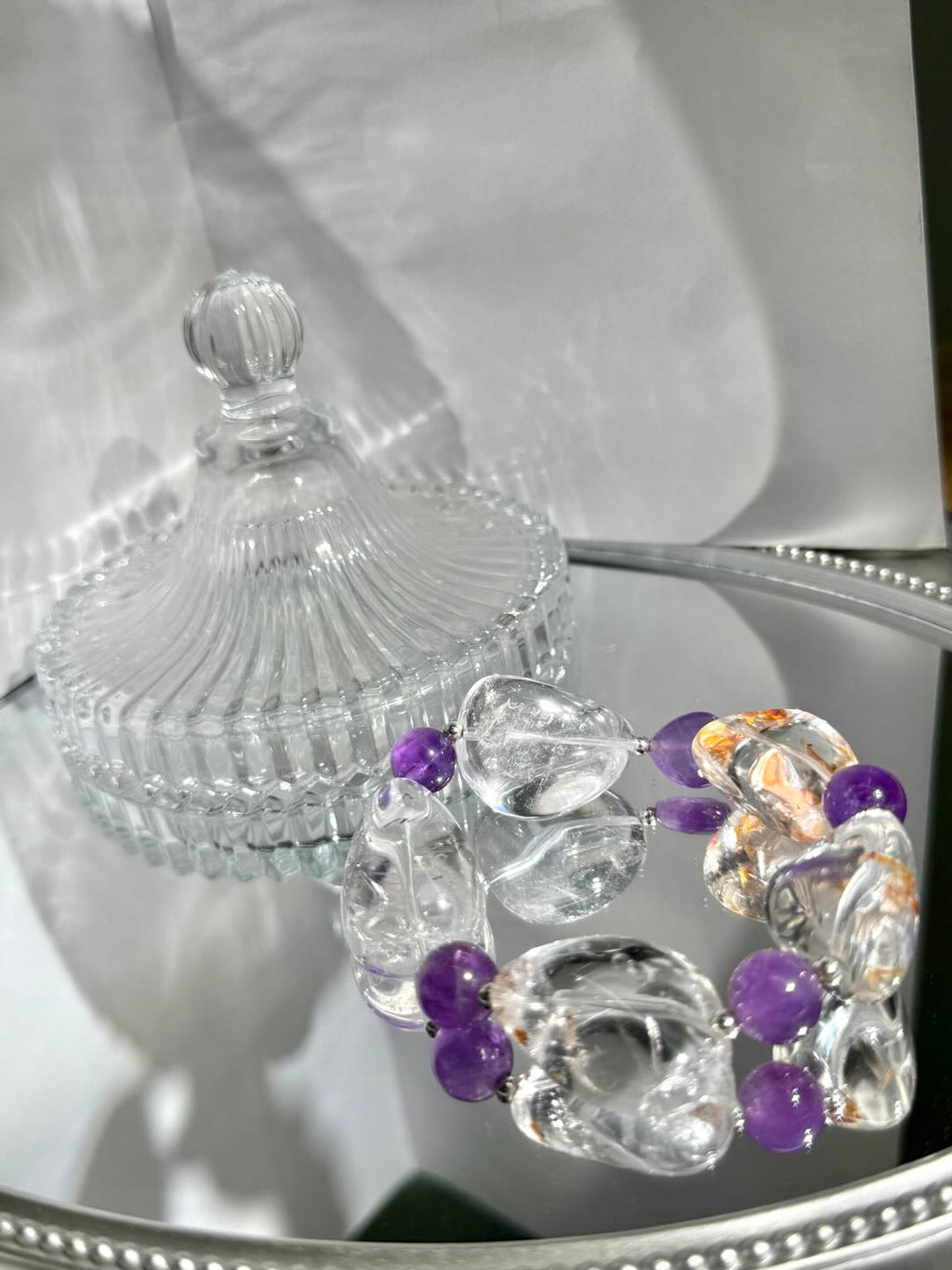 Large - sized Anomaly White Crystal Strand -D1023