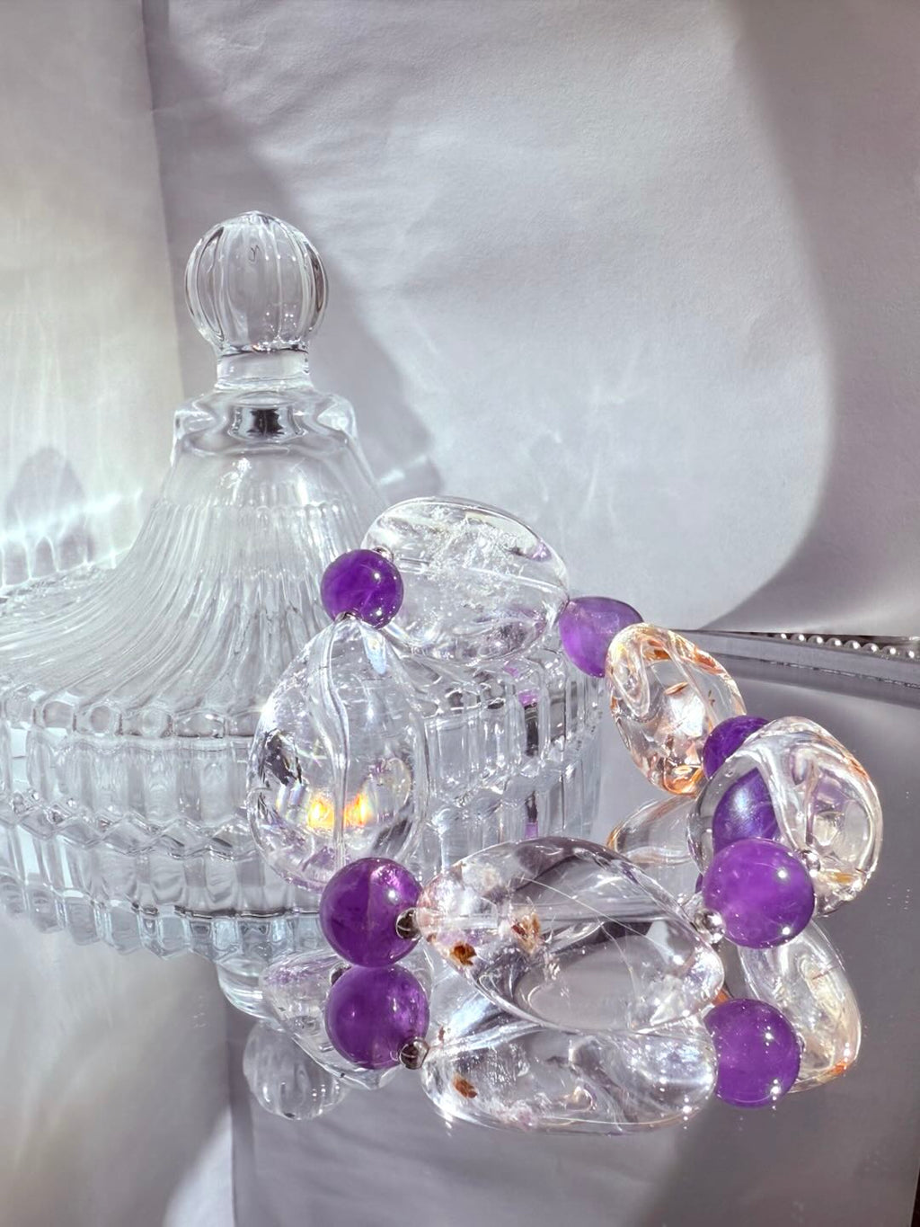 Large - sized Anomaly White Crystal Strand -D1023